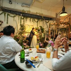CAFE&WEDDING 22の披露宴会場・演出写真8枚目