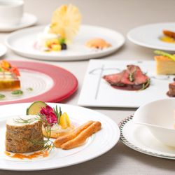 浜名湖レークサイドプラザの料理・ウェディングケーキ写真1枚目