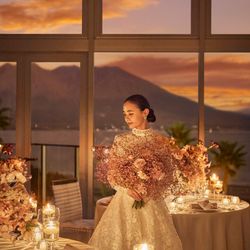 木曜・金曜限定《アフタヌーンティ招待or映画チケットの選べる特典付》圧巻の大聖堂と絶景会場を見学＆黒毛牛コースを贅沢試食！