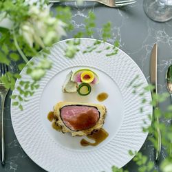 【平日BIG】白亜の大聖堂＆貸切会場を満喫+当館最大160万特典