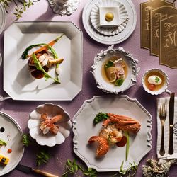 【伊勢海老×黒毛和牛】贅沢食べ比べ試食×音楽堂チャペル×リゾート満喫