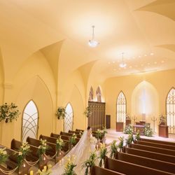 料理口コミ1位＼132万×ドレス60%優待／4品試食×独立型チャペル