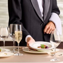 【平日開催】国産牛サーロイン試食×チャペル＆会場見学×相談会