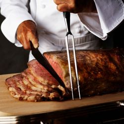 【GW直前特別開催／プレミアムフェア】国産牛ローストビーフなど絶品ハーフコース無料試食×挙式体験&生花で彩るリアルコーディネート