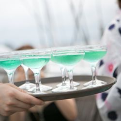 オーシャン・プリンセス号の料理・ウェディングケーキ写真1枚目