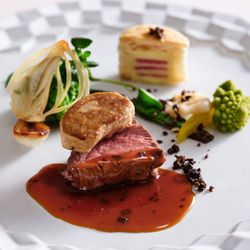 【料理重視派必見】神戸牛など厳選食材のコース試食×感動の挙式体験×特典付フェア