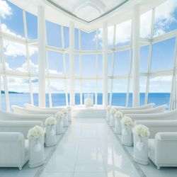 ホワイトアロウチャペルのカバー写真