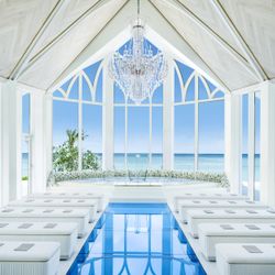 ジュエル・バイ・ザ・シーのカバー写真