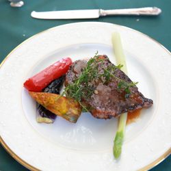 プチホテル＆レストラン オールドエイジの料理・ウェディングケーキ写真2枚目