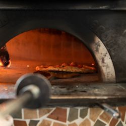 Restaurant L'OASIの料理・ウェディングケーキ写真3枚目