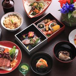 赤坂 松葉屋の料理・ウェディングケーキ写真1枚目