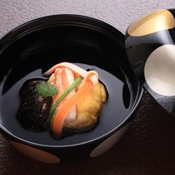 赤坂 松葉屋の料理・ウェディングケーキ写真2枚目