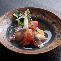 和えん亭 吉幸の料理・ウェディングケーキ写真3枚目