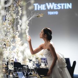 【Westinで贅沢体験】チャペル見学×モダンヨーロピアン会場コーディネート紹介＆期間限定スイーツ試食｜馬車見学も