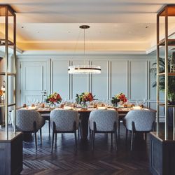 【少人数ウエディング】プライベート空間でのヨーロピアン体験×スイーツ試食フェア｜親しいご家族＆ご友人と過ごすプライベートな一日をご提案！リニューアルチャペル感動体験×馬車見学も