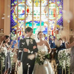 ＼初見学で最大100万特典／白亜大聖堂×ドレス見学*和牛試食付