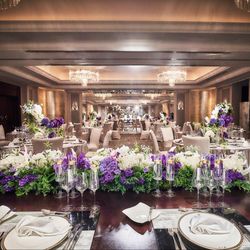 【本町駅スグで安心】1日1組限定結婚式×1フロア貸切ホテル×アスター家のおもてなし邸宅ウェディング