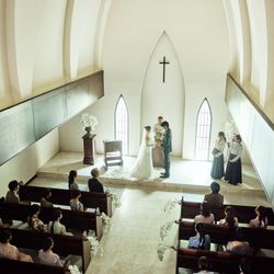 【駅徒歩1分】静寂な森の教会×家族との絆感じる挙式*絶品試食