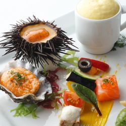 料理重視必見【雲丹×特選牛*5品試食】料理演出＆絶景チャペル