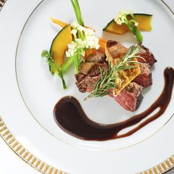 ストリングス ウエディングヒルズの料理・ウェディングケーキ写真2枚目