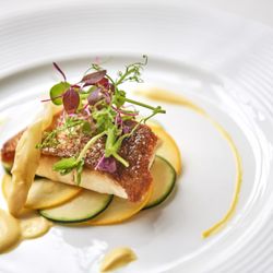 ストリングス ウエディングヒルズの料理・ウェディングケーキ写真3枚目