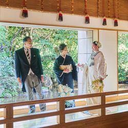 【自然光差し込む和婚式】縁結びの神殿×広大な庭園見学◆試食付
