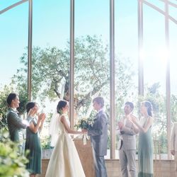 【ウェディングニュース限定の豪華特典も用意】初見学にお勧め◎緑溢れるチャペルや貸切ができるパーティ会場など全館見学ツアー×贅沢試食×1stステップ相談会で見積もりや特典などについて詳しく知れる《安心》フェアを開催