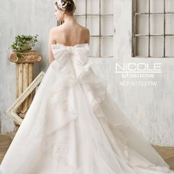 モンサンミッシェル大聖堂 のドレス・和装写真3枚目