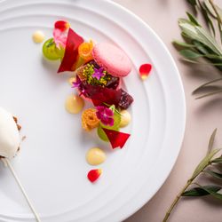 宮崎観光ホテルの料理・ウェディングケーキ写真15枚目