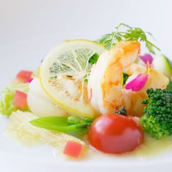 ラ・フェット ひらまつの料理・ウェディングケーキ写真10枚目