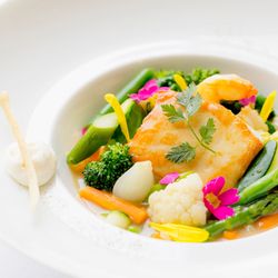 ラ・フェット ひらまつの料理・ウェディングケーキ写真12枚目