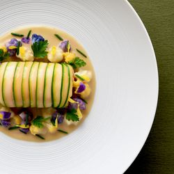 ラ・フェット ひらまつの料理・ウェディングケーキ写真2枚目