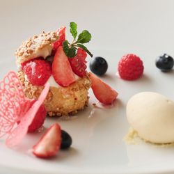 後日フルコース試食招待◆上質空間を体験＆特製スイーツ付相談会