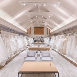 ＼ドレス重視の方必見／挙式体験×試食×ドレスショップ