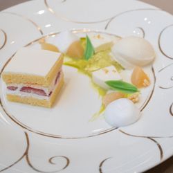 ストリングス ウエディングヒルズの写真2枚目