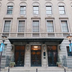 綿業会館の写真4枚目