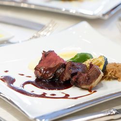 南青山サンタキアラ教会の写真1枚目