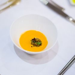 南青山サンタキアラ教会の写真14枚目