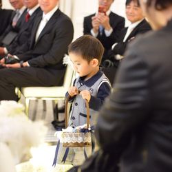 ガラスの床がこわかったようで一歩一歩ゆっくり運んでくれました!