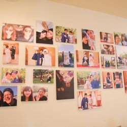 カラーコピーして、発砲スチロールに貼り付けました。
立体感が良い感じ✨結婚式後も、いくつか自宅に飾ってます!笑