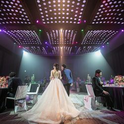 ラザロのドレスに合わせてLEDは桜に。