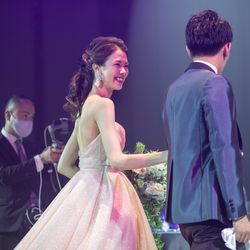 もうひとつの披露宴会場に寄ってから
メインの会場に再入場