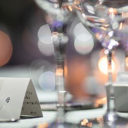 一人ひとりの席札にはメッセージを