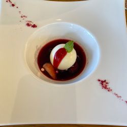 白の教会の写真10枚目