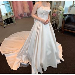 ドレス試着👗@Amtteliebe
シンプルなんやけど、デザイン性があって素敵✨