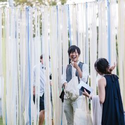 式場入り口のリボンカーテン
HIDEOUTをより楽しんでもらうために外界を遮断する方法として採用
素敵会場になりました