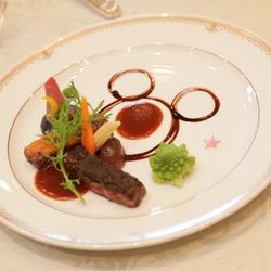 しいさんの披露宴・挙式カバー写真