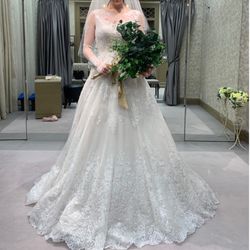 ドレス試着👗@destinyline
袖付きAラインドレス