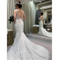 ドレス試着👗@destinyline
マーメイドドレス
レースと刺繍が繊細✨