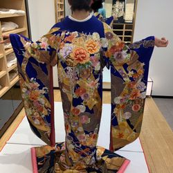 タカミブライダル 色打掛 6着目